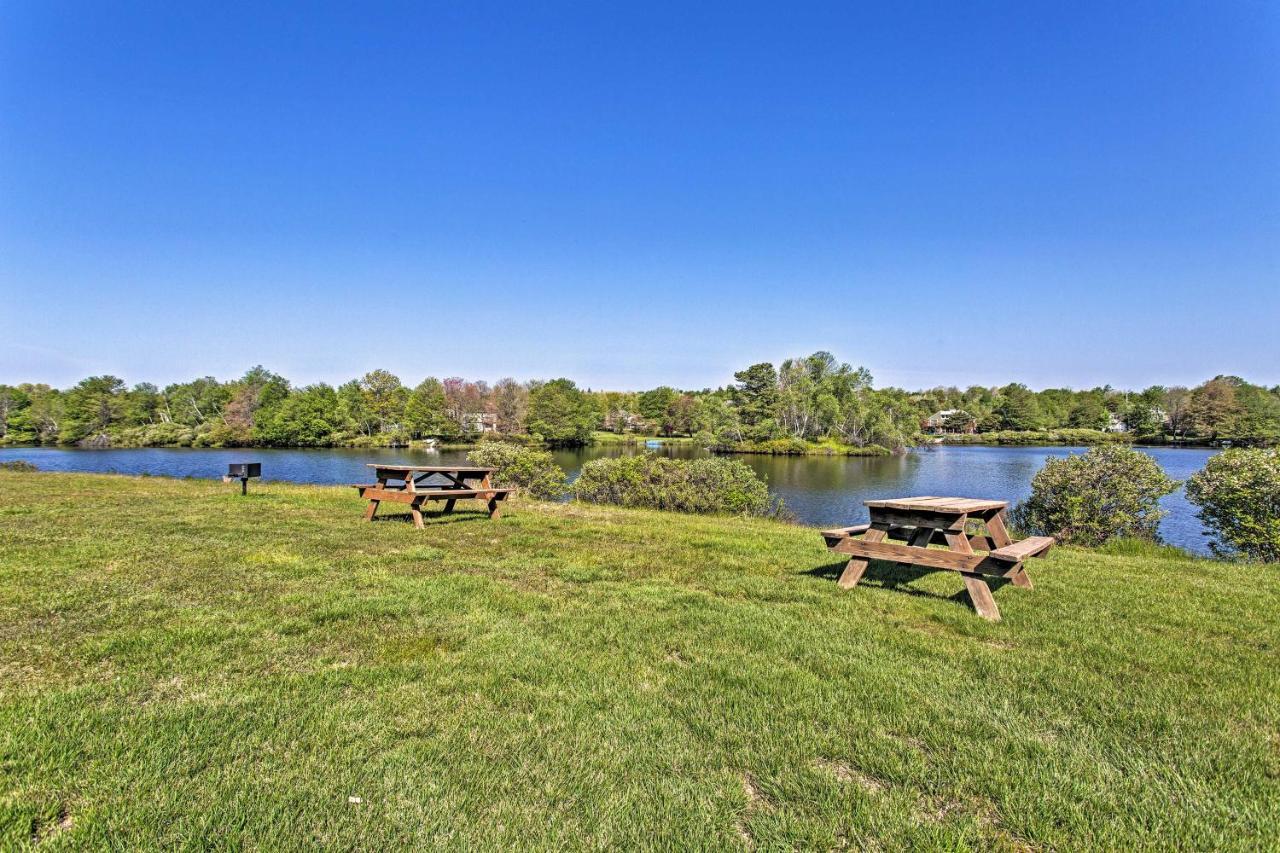 Peaceful Poconos Home With Lake And Pool Access! Long Pond Экстерьер фото